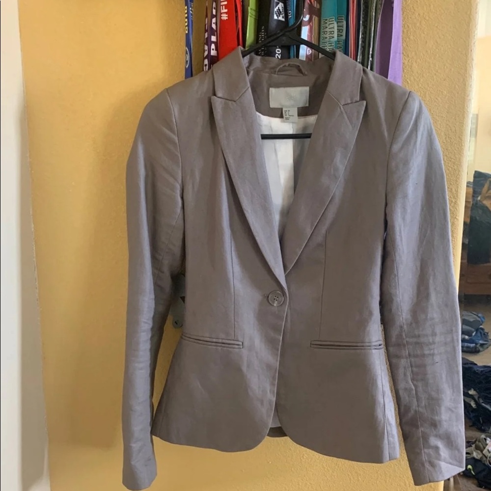 HM BLAZER SIZE 2